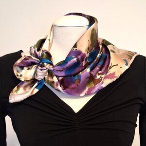 Vintage Women NEW Charlotte Tarantola 95% Silk Square Multi Color Floral Scarf
